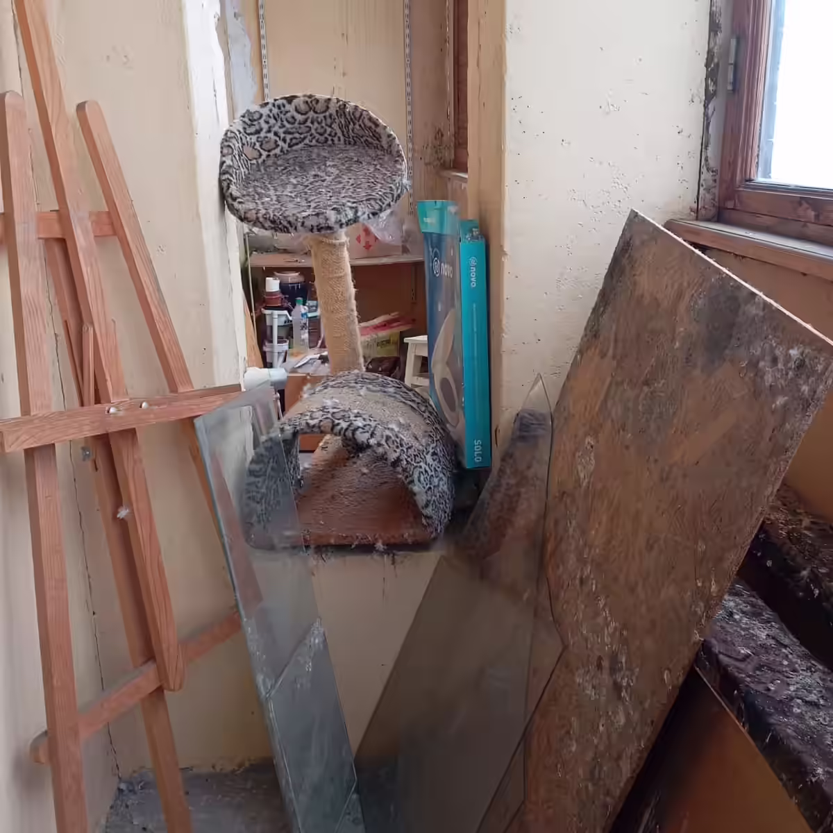 Вывоз мусора с балкона